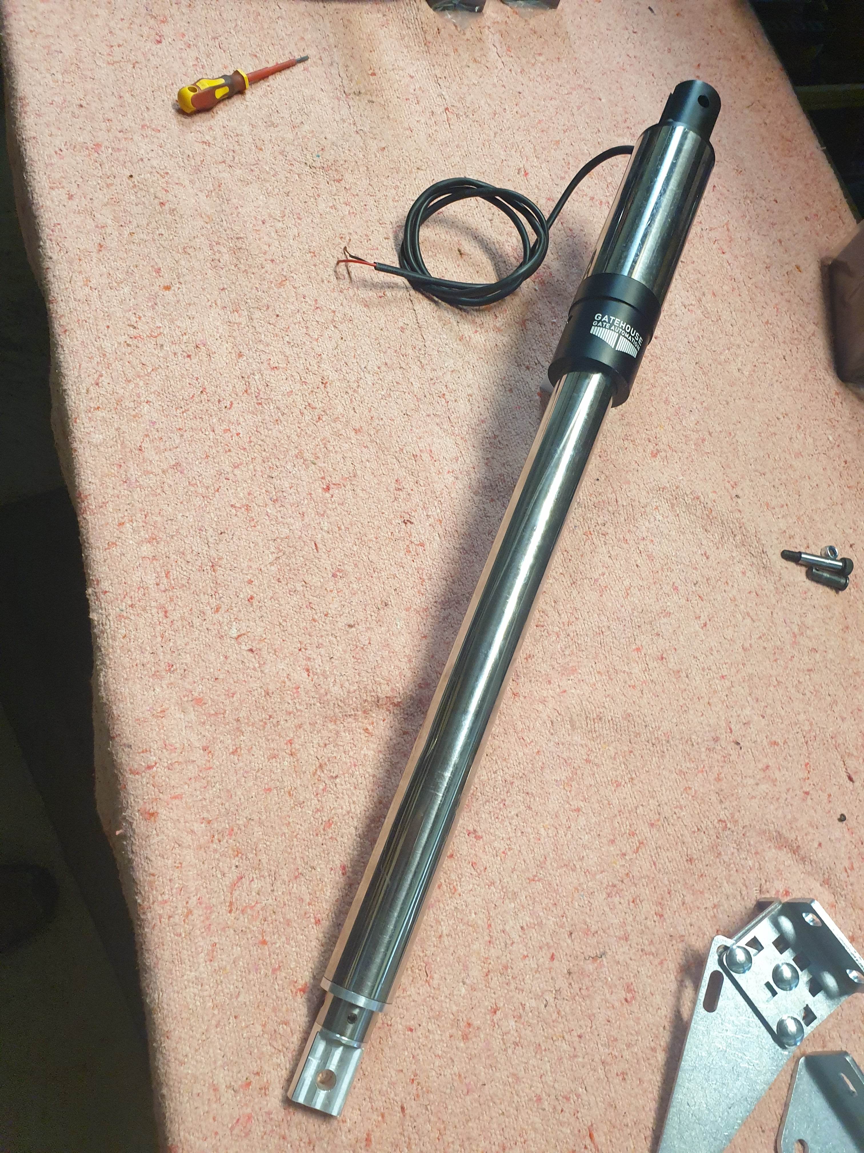 Gatehouse Security HD gate motor up to 4.5m, 450kgs