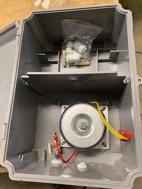 Step Down Transformer 220v to 24v Transformer In Waterproof Box